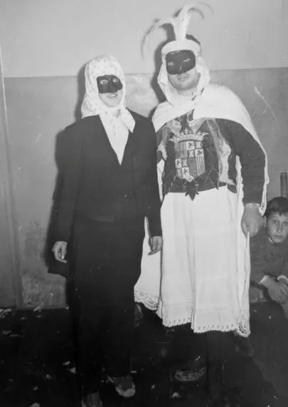 Imagen de máscaras callejeras